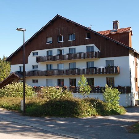 La Roche Du Tresor Village Vacances Longevilles-Mont-d'Or Exterior photo