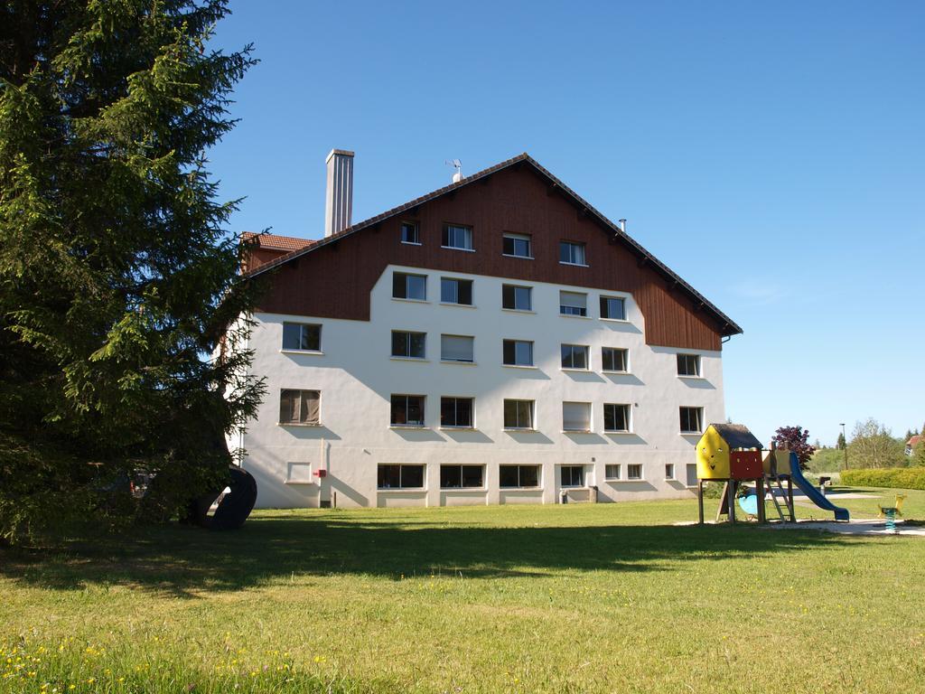 La Roche Du Tresor Village Vacances Longevilles-Mont-d'Or Exterior photo